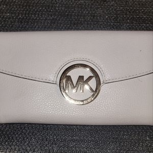 Michael Kors Full-Sized Ivory Wallet